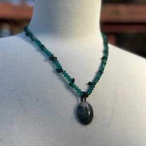 Vintage Green Glass, Agate & Malacate Stone Necklace